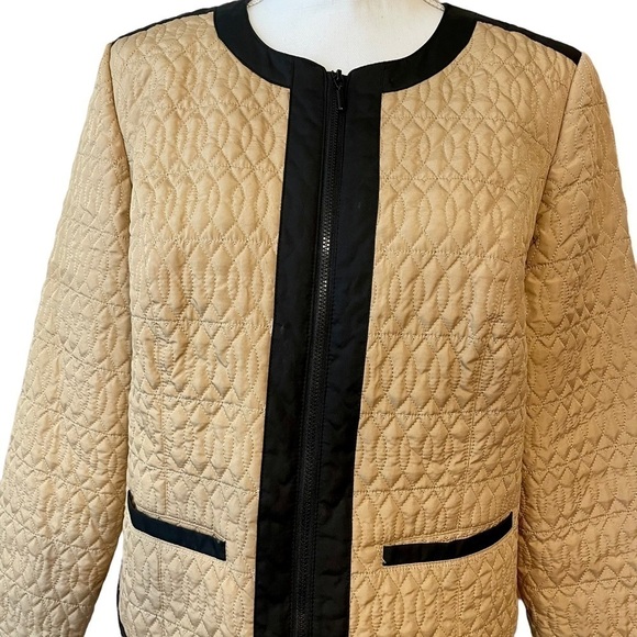 Chico's Quilted Beige Jacket with Black Trim with Zip Front and Round Neck. Sz 1 - Picture 2 of 12
